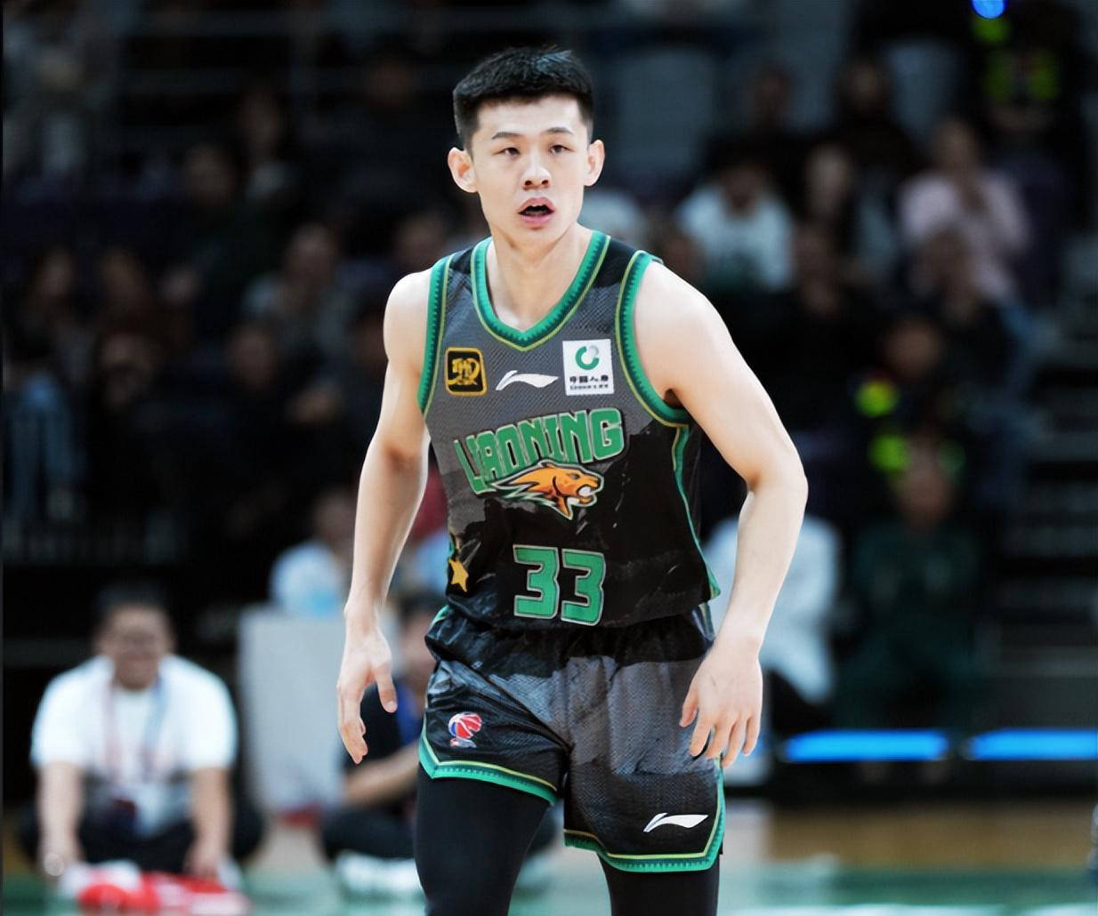 集结日辽宁本钢备战CBA常规赛凯恩新星刷新纪录表现惊艳之后，清晨上海申花备战CBA季后赛的简单介绍